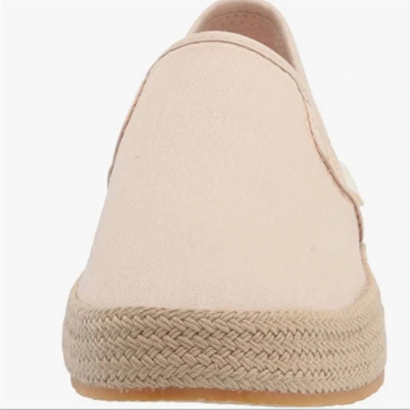 UGG Canvas espadrilles size 9.5 cream nwot - Picture 2 of 12